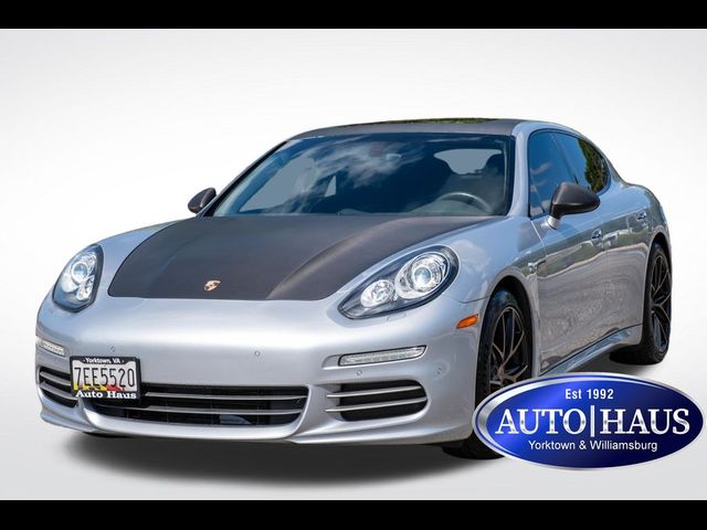 2016 Porsche Panamera 4