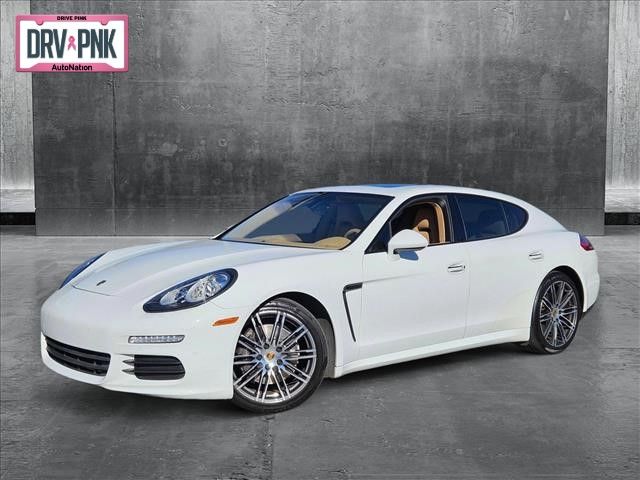 2016 Porsche Panamera Edition