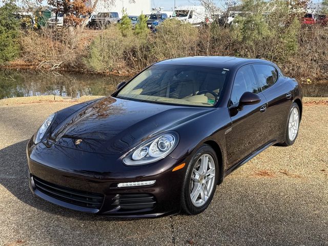 2016 Porsche Panamera 4