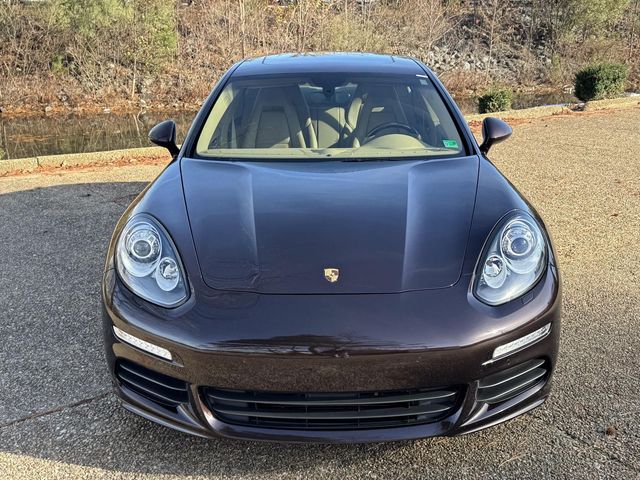 2016 Porsche Panamera 4