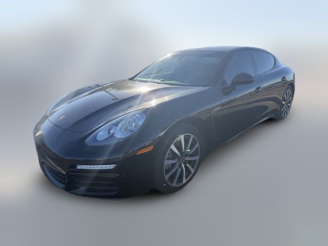 2016 Porsche Panamera 4