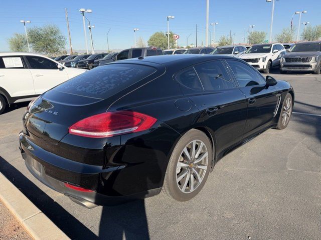 2016 Porsche Panamera 4