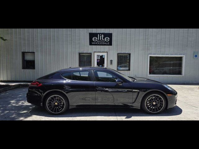 2016 Porsche Panamera 4