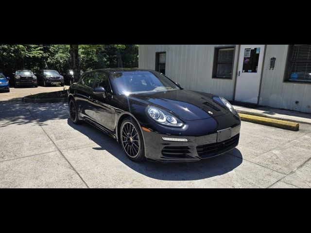 2016 Porsche Panamera 4