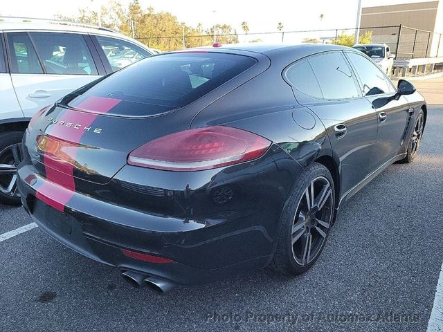 2016 Porsche Panamera 4