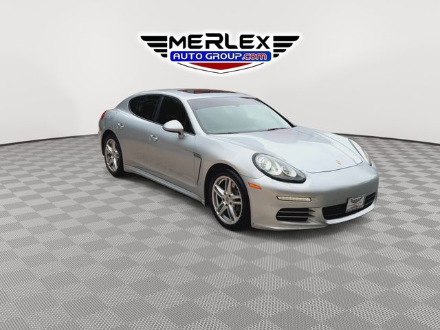 2016 Porsche Panamera 4