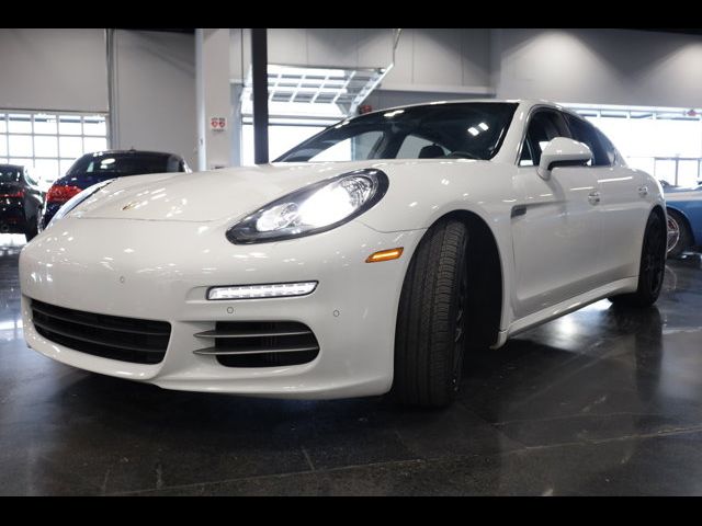 2016 Porsche Panamera 4S