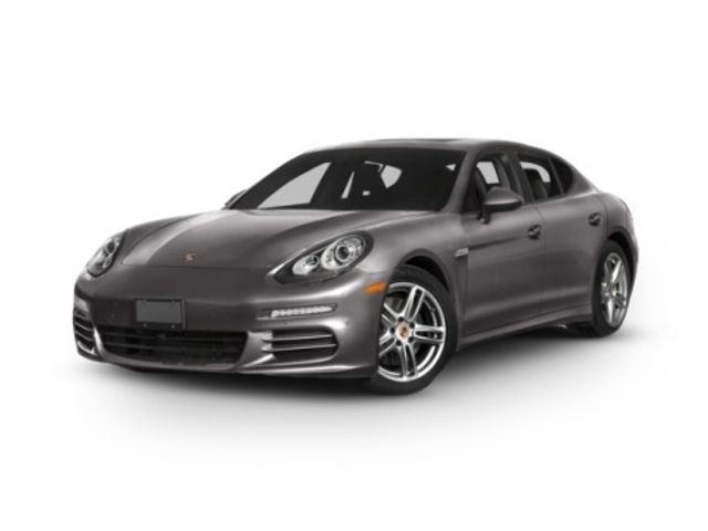 2016 Porsche Panamera 4 Edition