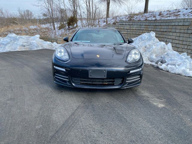 2016 Porsche Panamera 4