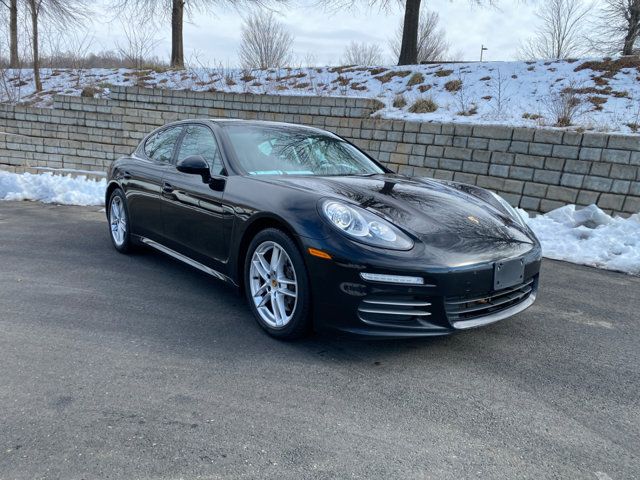 2016 Porsche Panamera 4