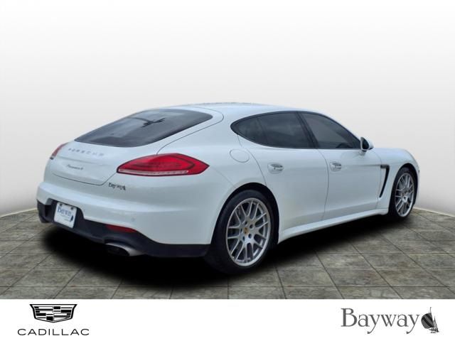 2016 Porsche Panamera 4