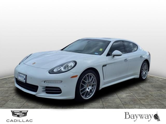 2016 Porsche Panamera 4