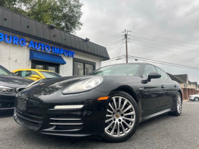 2016 Porsche Panamera 4 Edition