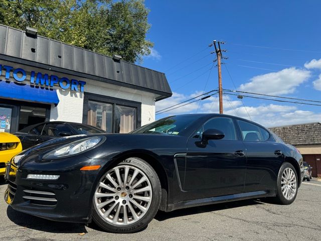 2016 Porsche Panamera 4 Edition