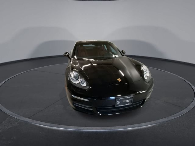 2016 Porsche Panamera 4 Edition