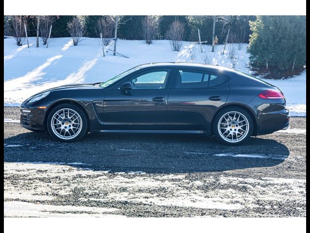 2016 Porsche Panamera 4 Edition