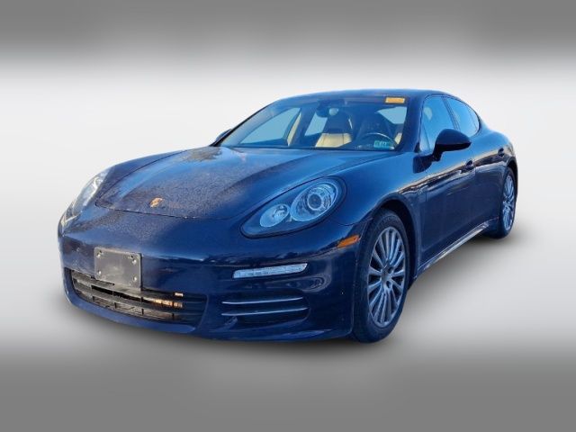 2016 Porsche Panamera 4 Edition