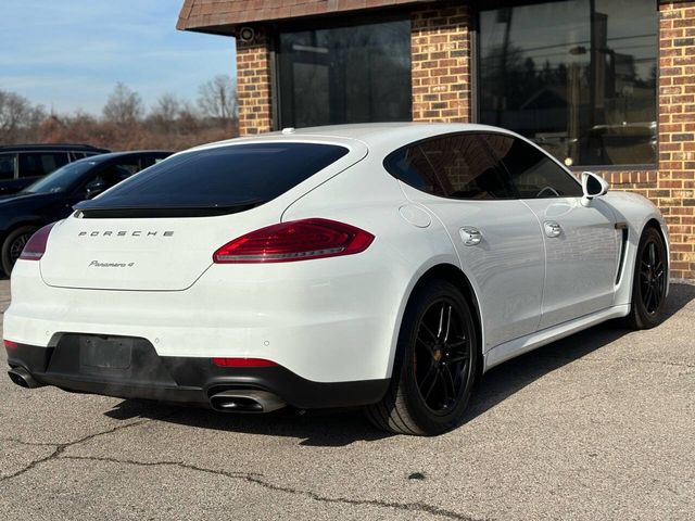 2016 Porsche Panamera 4 Edition