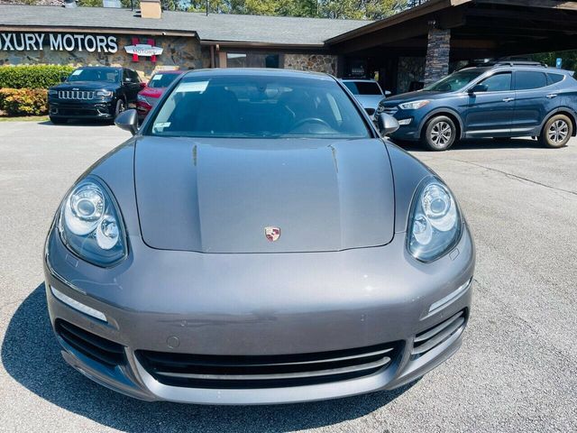 2016 Porsche Panamera 4 Edition