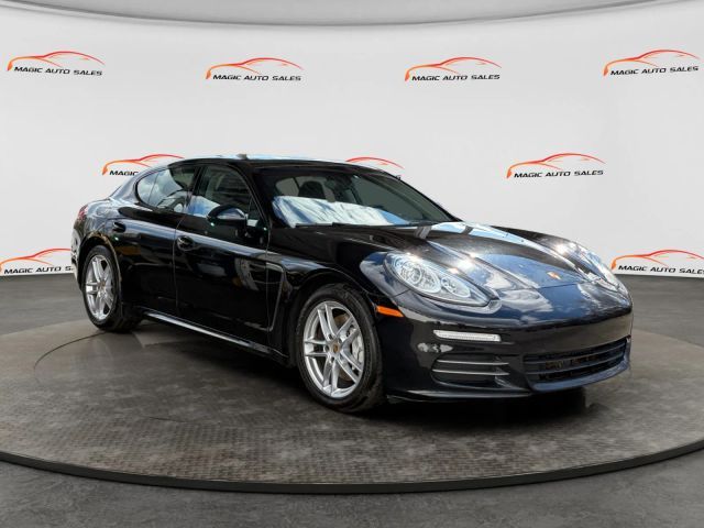 2016 Porsche Panamera 4