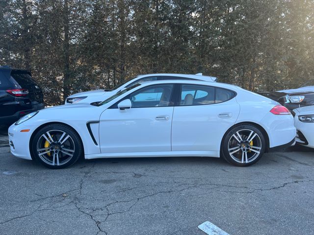 2016 Porsche Panamera 