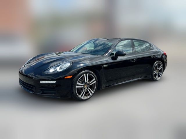 2016 Porsche Panamera 