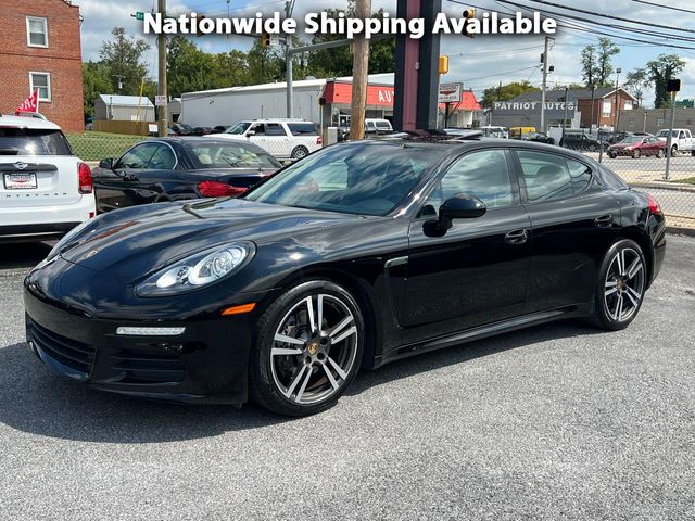 2016 Porsche Panamera 