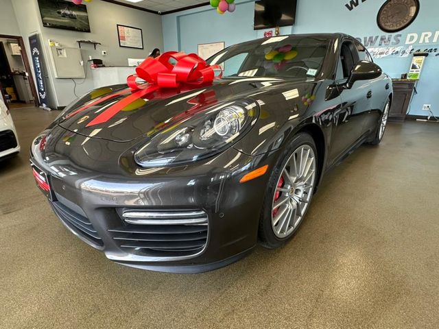 2016 Porsche Panamera GTS