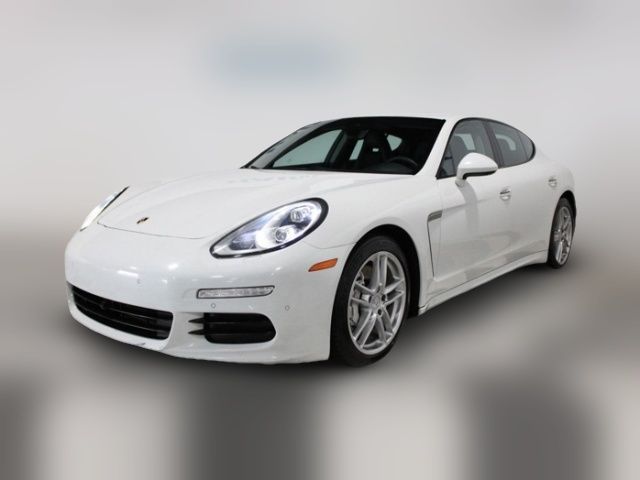 2016 Porsche Panamera Base