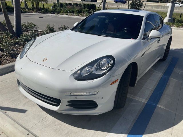 2016 Porsche Panamera Edition