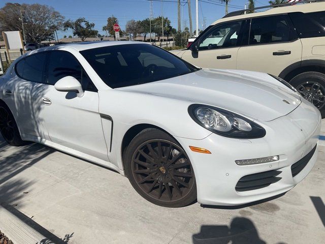 2016 Porsche Panamera Edition