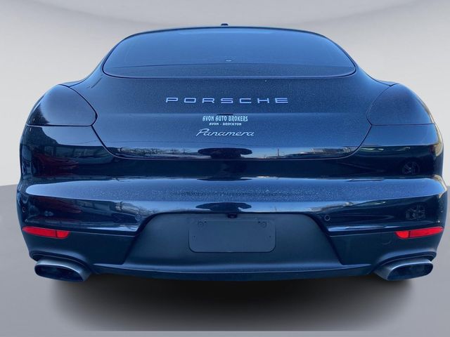 2016 Porsche Panamera 4