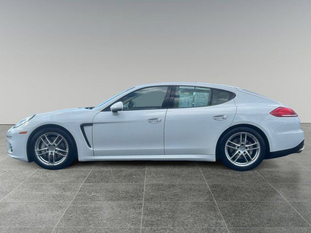 2016 Porsche Panamera 4S