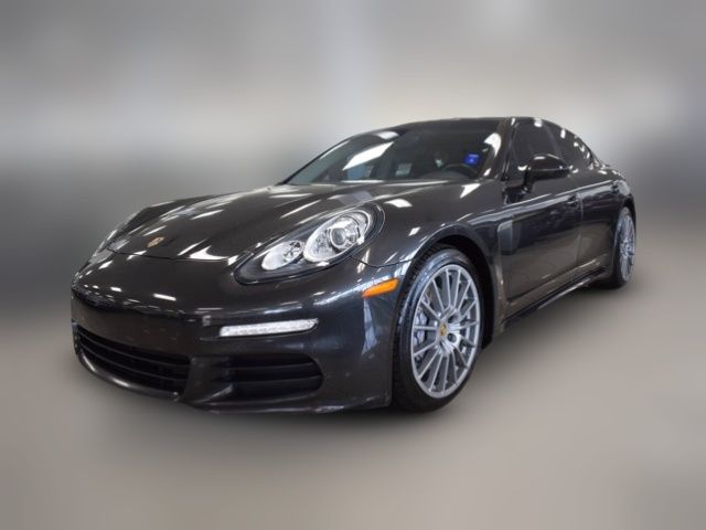 2016 Porsche Panamera Base