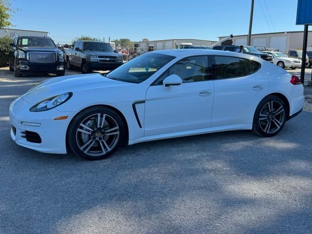 2016 Porsche Panamera Edition