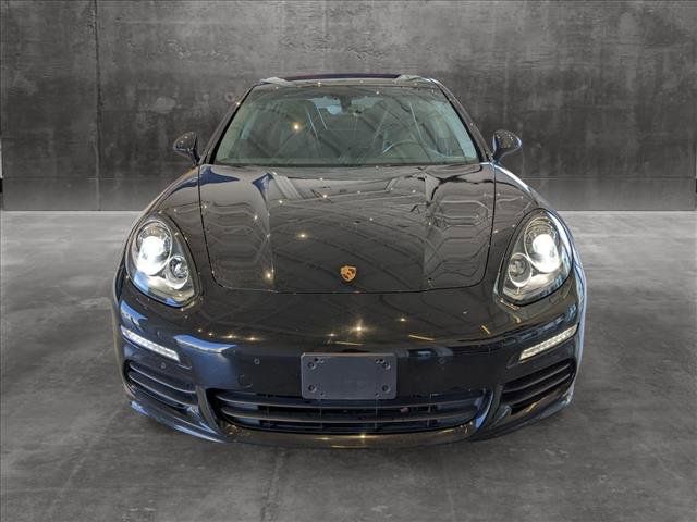 2016 Porsche Panamera Edition