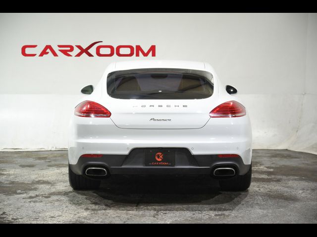 2016 Porsche Panamera Edition