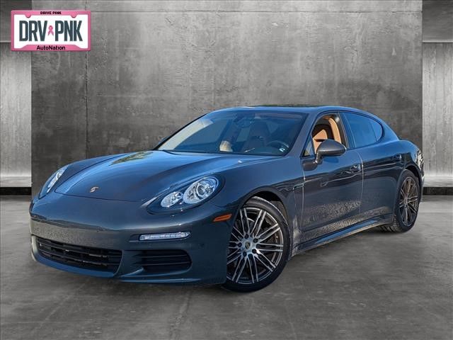 2016 Porsche Panamera Edition