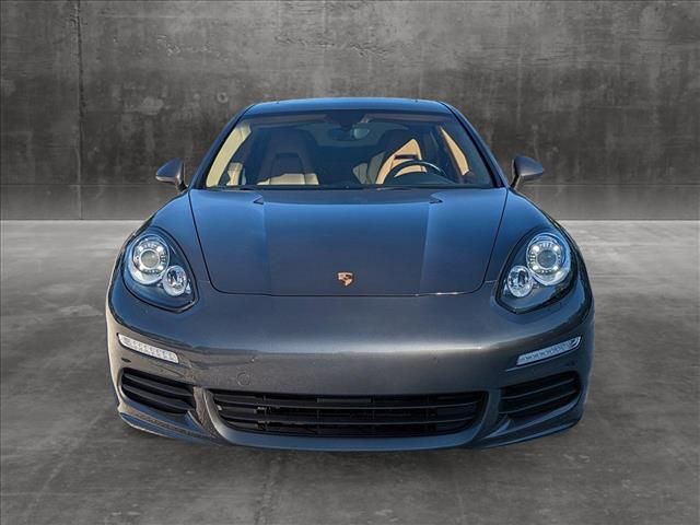 2016 Porsche Panamera Edition