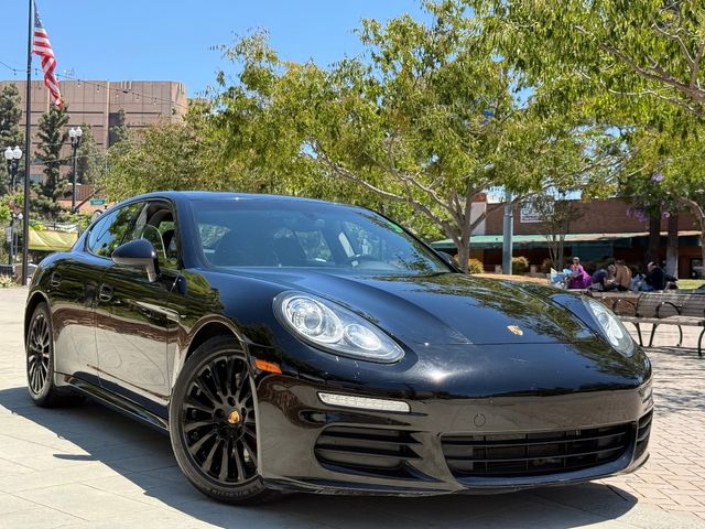 2016 Porsche Panamera Edition