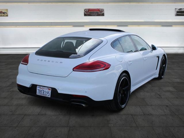 2016 Porsche Panamera Edition