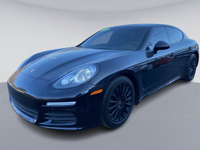 2016 Porsche Panamera Edition