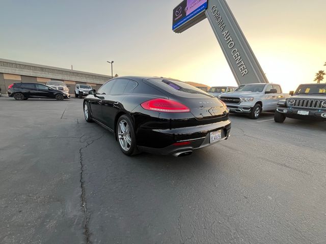 2016 Porsche Panamera Edition