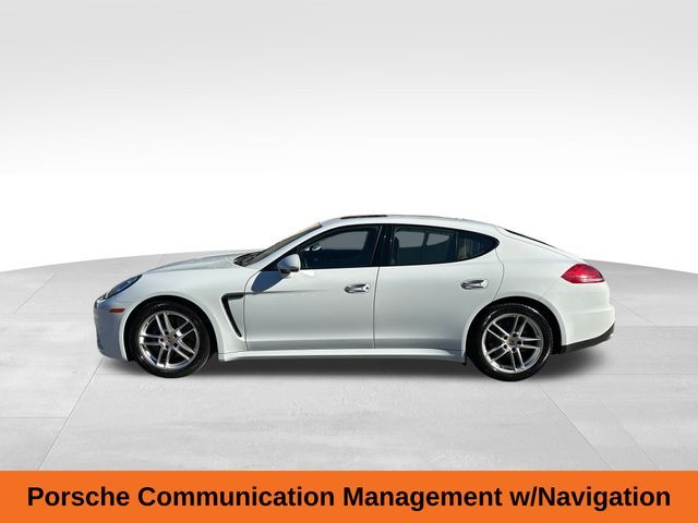 2016 Porsche Panamera Base