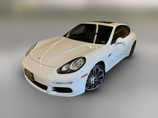 2016 Porsche Panamera Edition