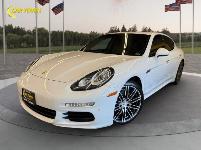 2016 Porsche Panamera Edition