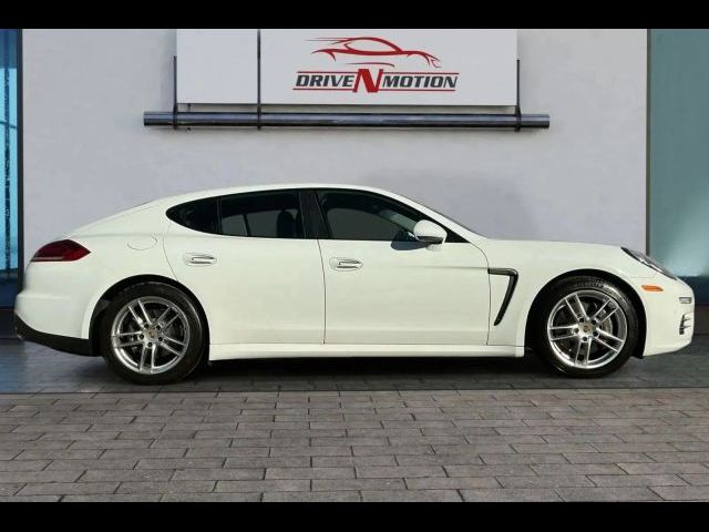 2016 Porsche Panamera Edition