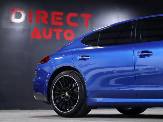 2016 Porsche Panamera Edition