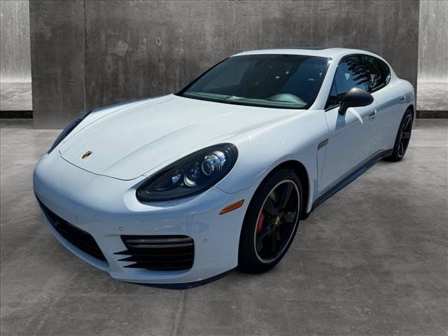 2016 Porsche Panamera GTS