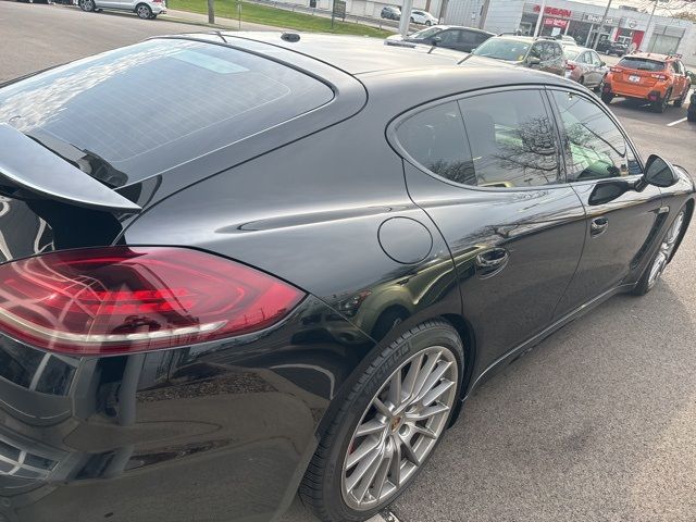 2016 Porsche Panamera GTS